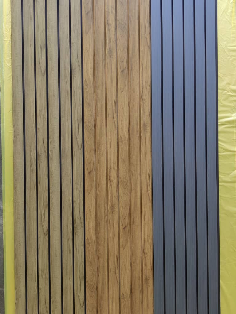 REVESTIMIENTO INTERIOR XPS - 120X12 GRIS OSCURO