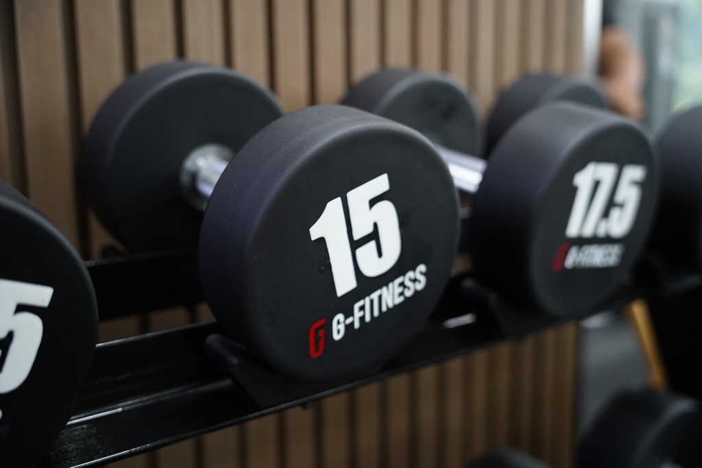 Mancuerna TPU con logo G-Fitness 15KG