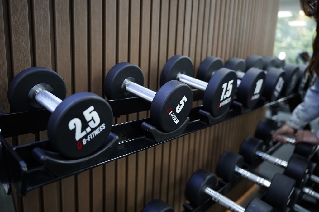 Mancuerna TPU con logo G-Fitness 2,5KG