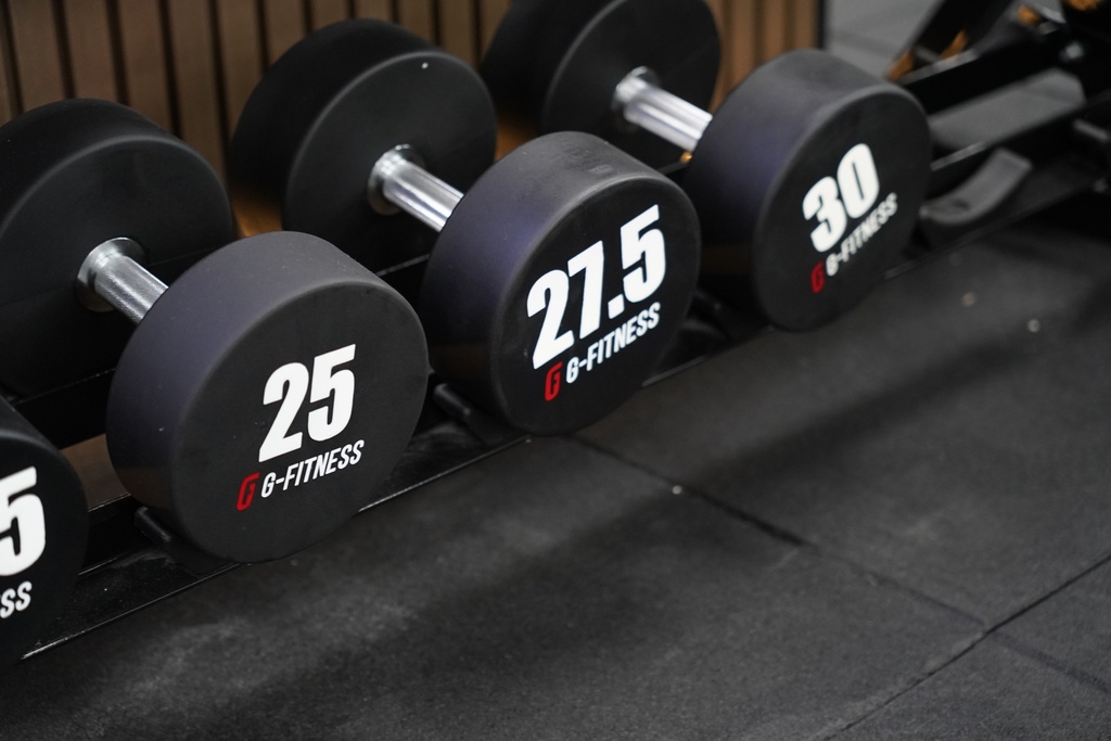 Mancuerna TPU con logo G-Fitness 27,5KG